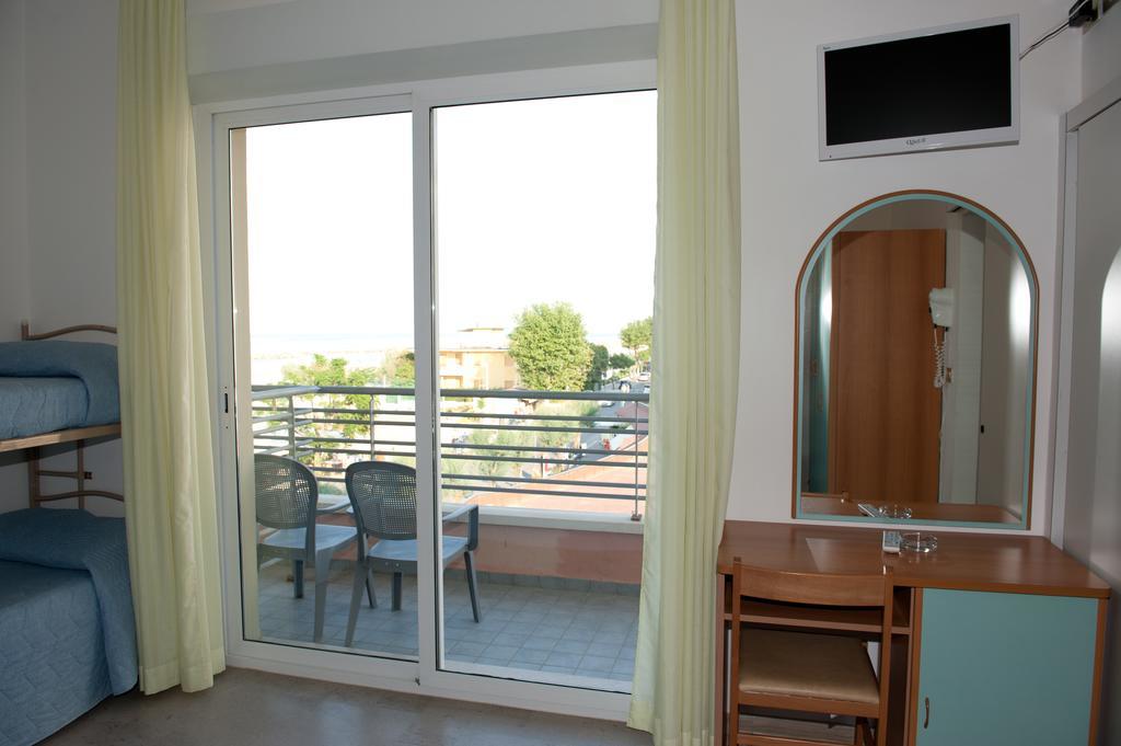 Albergo Villa Mauri Rimini Exterior photo